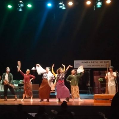 Review: OBROG OWOK-OWOK EBREG EWEK-EWEK is a Fascinating and Bewildering Look into the Past