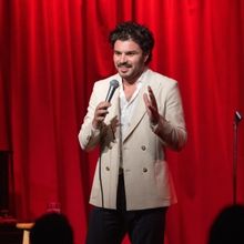 REVIEW: EDINBURGH 2024: AMOS GILL: GOING DOWN SWINGING, Underbelly, Bristo Square