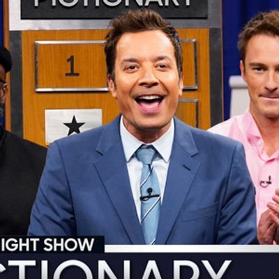 Zoe Saldaña and Drew Starkey Face Off in Pictionary Battle on THE TONIGHT SHOW