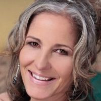 Ann Talman Reprises ELIZABETH TAYLOR AND THE SHADOW OF HER SMILE At 54 Below This…
