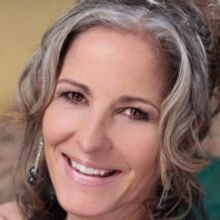 Ann Talman Reprises ELIZABETH TAYLOR AND THE SHADOW OF HER SMILE At 54 Below This Mon