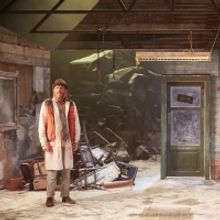 BWW Review: ON BEAR RIDGE, Royal Court Theatre