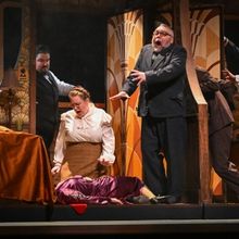 Photos: MURDER ON THE ORIENT EXPRESS Opens Tonight At The NorShor