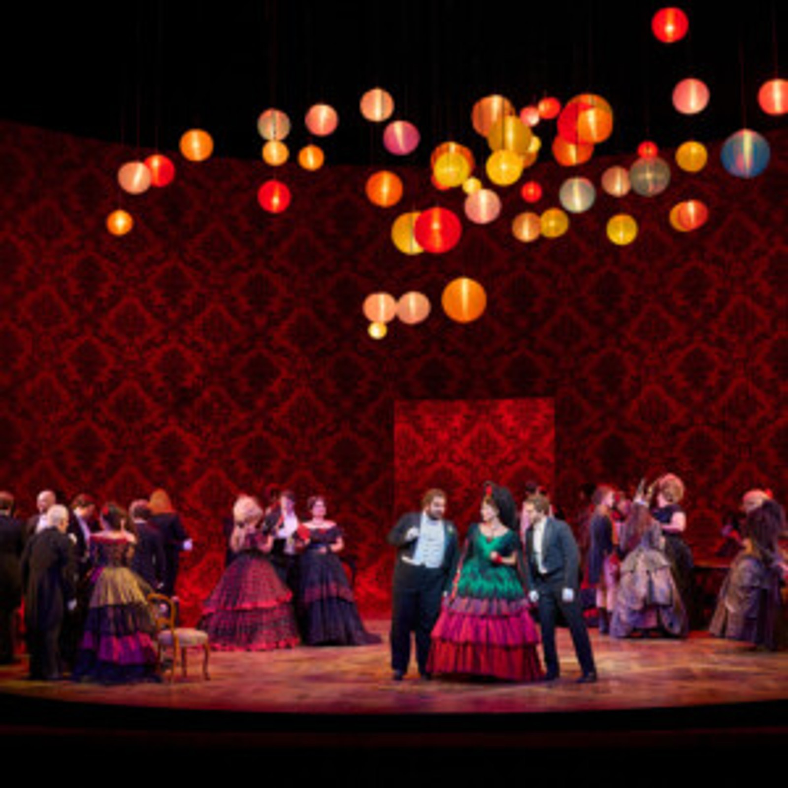 Review: LA TRAVIATA at Four Seasons Centre For The Performing Arts