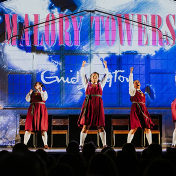 Review: MALORY TOWERS, Alexandra Palace Theatre Photo