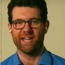 VIDEO: Billy Eichner, Seth Rogen and Donald Glover Sing 'Hakuna Matata' on THE…
