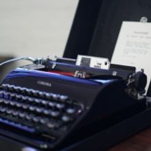 Shattered Globe Theatre Raffles Off Vintage Typewriter From Tom Hanks' Personal Colle