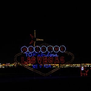 Feature: 25 Years Of Merry & Bright: GLITTERING LIGHTS Returns