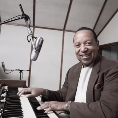 Photos: Vel Lewis & Marion Meadows Release SMOOVEE Single
