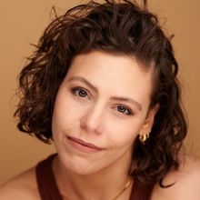 Interview: Ariel Shani of MEAN GIRLS at Theatre Under The Stars