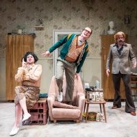 Review: THE WALWORTH FARCE, Southwark Playhouse Elephant