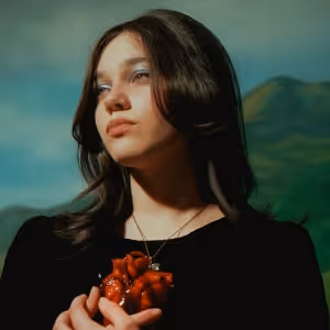 Juliana Madrid Releases 'Pixelated' From 'Afterlife' Ep