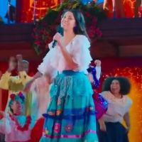 VIDEO: Watch Stephanie Beatriz & the ENCANTO Cast Perform 'Family Madrigal' In New… Video