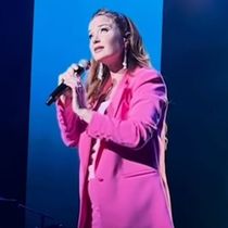 Video: Sierra Boggess Performs THE LITTLE MERMAID Anthem for Original 'Ariel' Jodi Benson