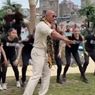 Video: Dwayne Johnson Surprises British Theatre Students With MOANA Performance