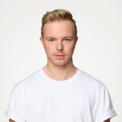 Feature: 'PIETJE BELL EN DE BENDE VAN DE ZWARTE HAND' START MET REPETEREN!