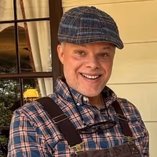Beloved Broadway Dresser Alex Bartlett Dies 'Unexpectedly' at 51 as GoFundMe Surpasse