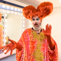 Celeb Chef Glynn Purnell Transforms into Panto Dame for SNOW WHITE AND THE SEVEN…
