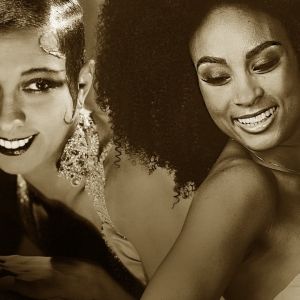 Feature: DE GRAAF EN CORNELISSEN ENTERTAINMENT BRENGT LEVENSVERHAAL JOSEPHINE BAKER…
