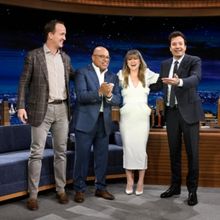 Kelly Clarkson, Peyton Manning to Host Olympics Opening Ceremony