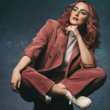 Edinburgh 2022: Review: AMY MATTHEWS: MOREOVER, THE MOON, Monkey Barrel Comedy (Carni