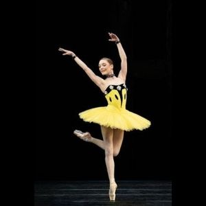 VIDEO: The Royal Ballet's Sarah Lamb Dances SCÈNES DE BALLET
