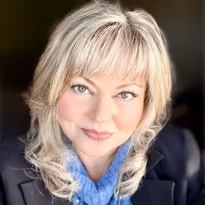 Interview: BILLYE JOHNSTONE of RONSTADT & KING at VITELLO'S swanky MARTINI LOUNGE with LISA DONAHEY!