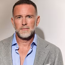 Ben Davis to Replace Geno Segers as 'Hades' in HADESTOWN