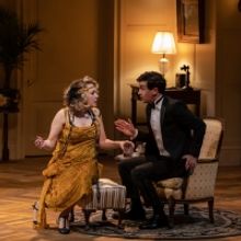BWW Review: MRS. CHRISTIE at Dorset Theatre Festival Brilliantly Tackles Old Things i