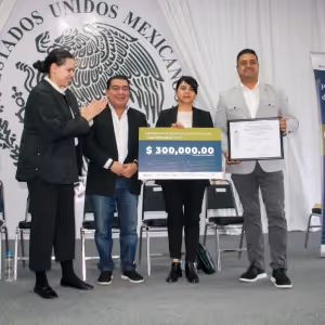 Recibe Leonarda Rivera Sosa El Premio Bellas Artes De Ensayo Literario José…
