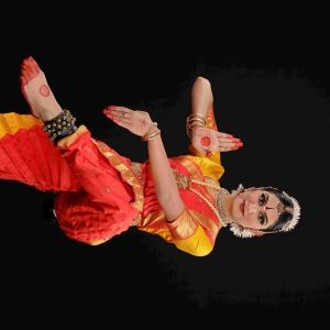 Geeta Chandran Brings Kavya Navani's Arangetram in the Presence of Kapil Mishra and Raj Babbar