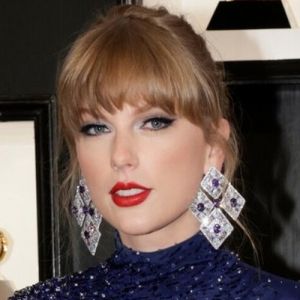 Taylor Swift Ties With Barbra Streisand For GRAMMYs Record