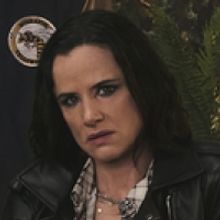 YELLOWJACKETS Renewed For Third Season Ahead of Season Two Premiere