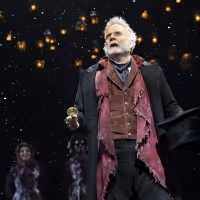 TV: Broadway Walks the Red Carpet on Opening Night of A CHRISTMAS CAROL