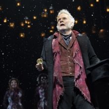 TV: Broadway Walks the Red Carpet on Opening Night of  A CHRISTMAS CAROL