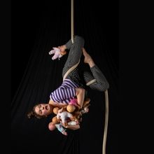 MOM* To Be Presented As Part of Philadelphia Contemporary Circus Festival