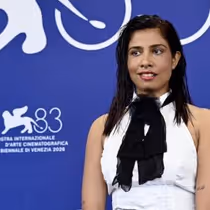 Photos: LOVERS IN THE BLUE NIGHT Wins NETPAC Award at Venice Film Festival