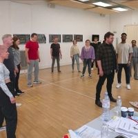 VIDEO: Go Inside Rehearsals for SONDHEIM'S OLD FRIENDS Starring Michael Ball, Hannah…