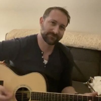 Living Room Concerts: THE LIGHTNING THIEF's Rob Rokicki Sings An Original Song!