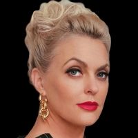 DYNASTY Star Elaine Hendrix to Receive Celebrity Activist Award at Last Chance for…