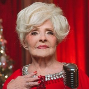 Brenda Lee Takes No.1 Spot On Billboard Hot 100 For Second Week With 'Rockin' Around…