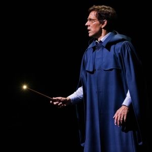 HARRY POTTER AND THE CURSED CHILD Announces Contest to Win Harry's Glasses and Wand…