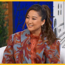 Video: Ashley Park Performs 'Espresso' in EMILY IN PARIS Clip