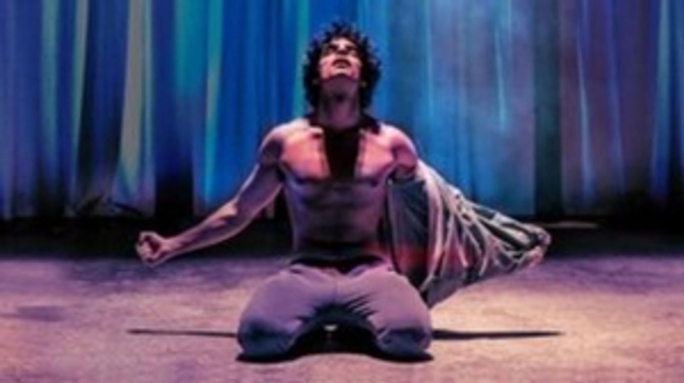 -20010101 Review Roundup: EQUUS Opens At London's Trafalgar Studios Image