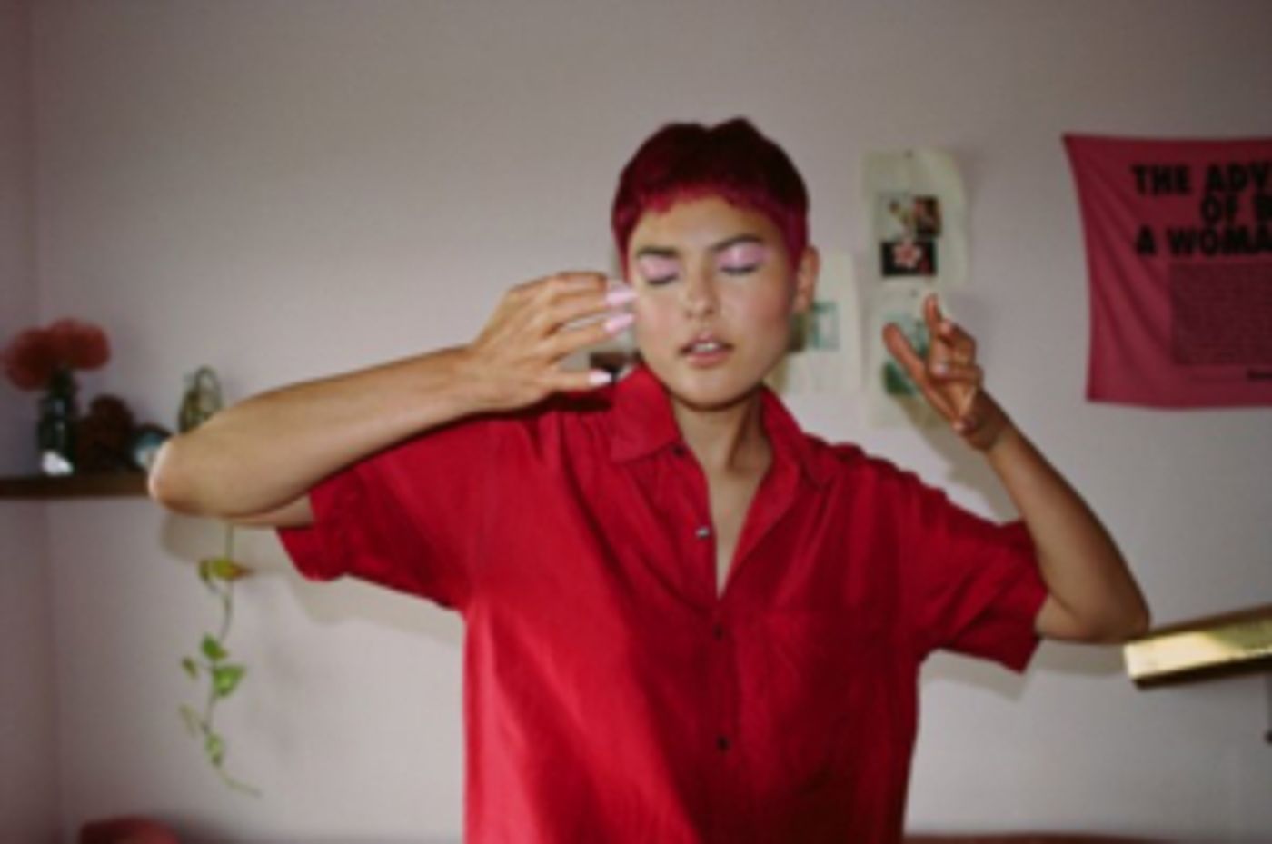 Miya Folick Debuts Video For MALIBU BARBIE, Plays NPR Tiny Desk  Image