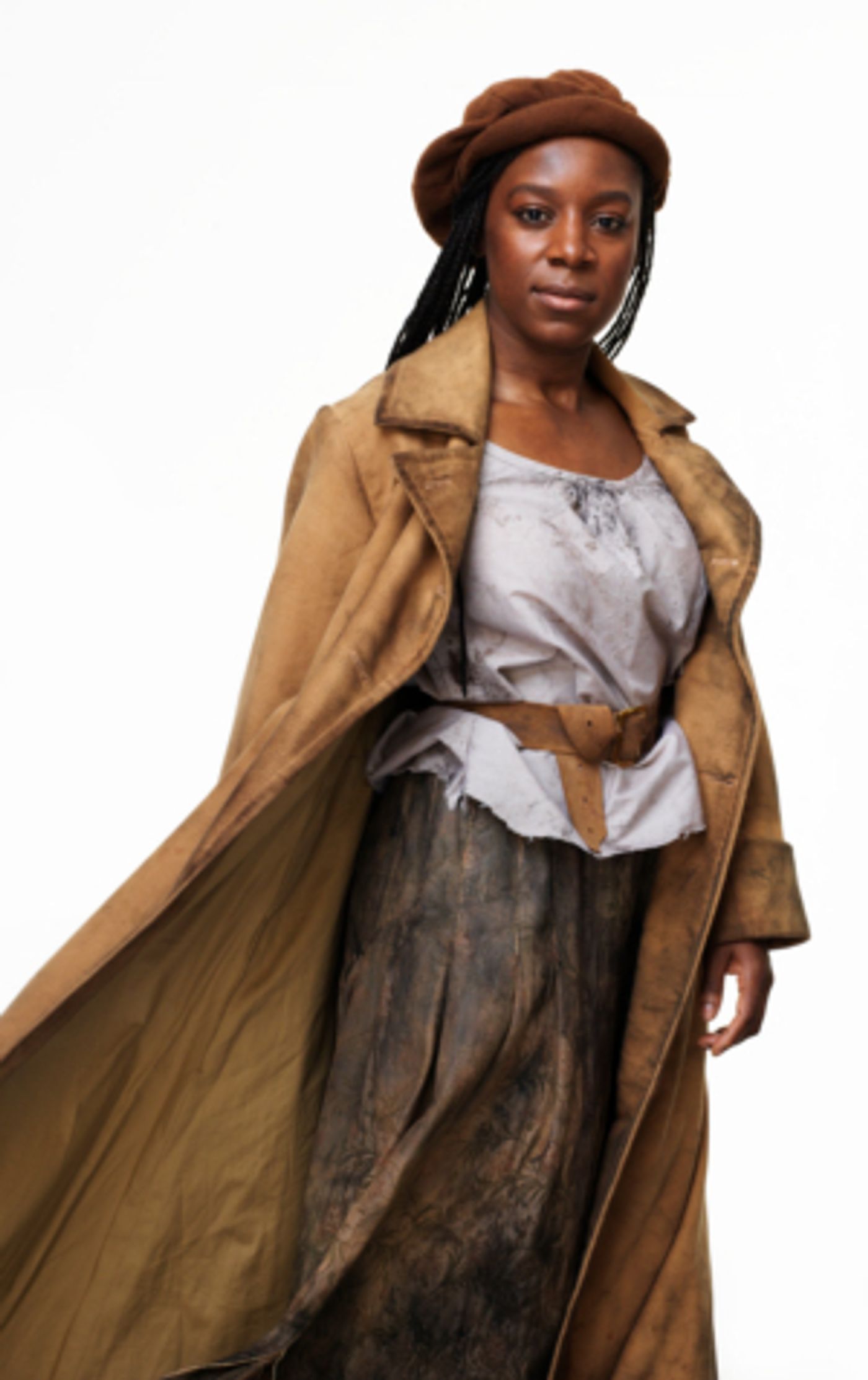 Shan Ako and Lily Kerhoas Join the Cast of LES MISERABLES Staged Concert  Image