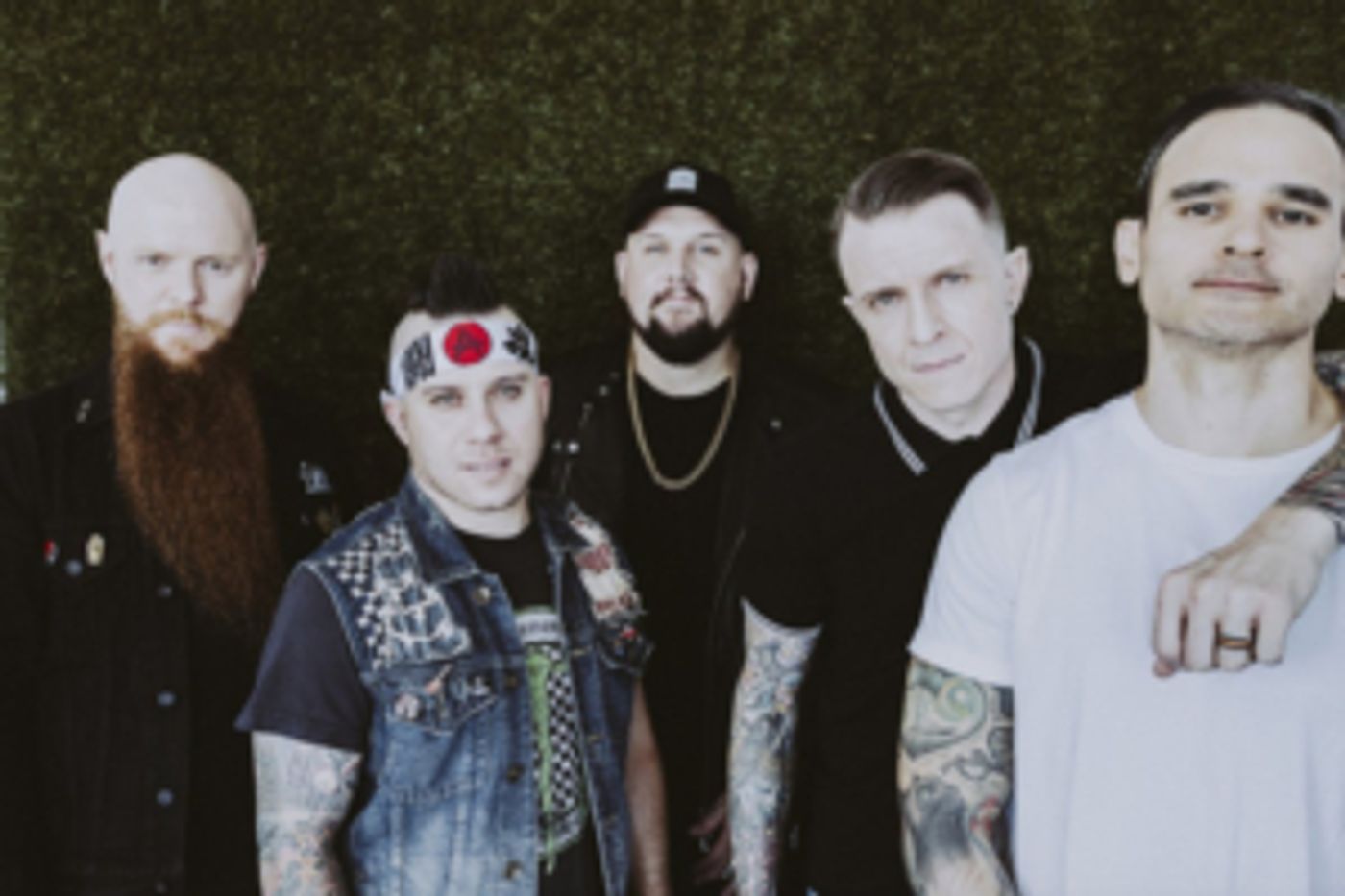 Atreyu Announces Deluxe Version Of 'In Our Wake'  Image