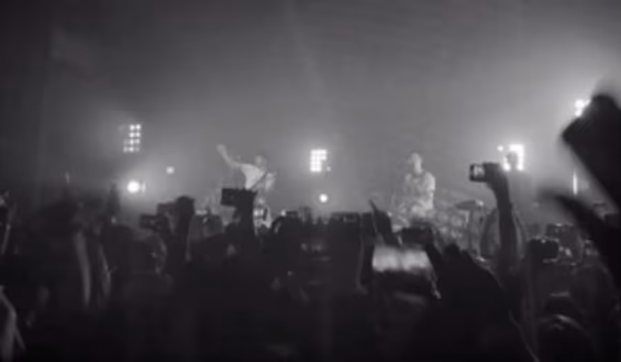 Willow Releases Fan Sourced Video For SCRAWNY Image