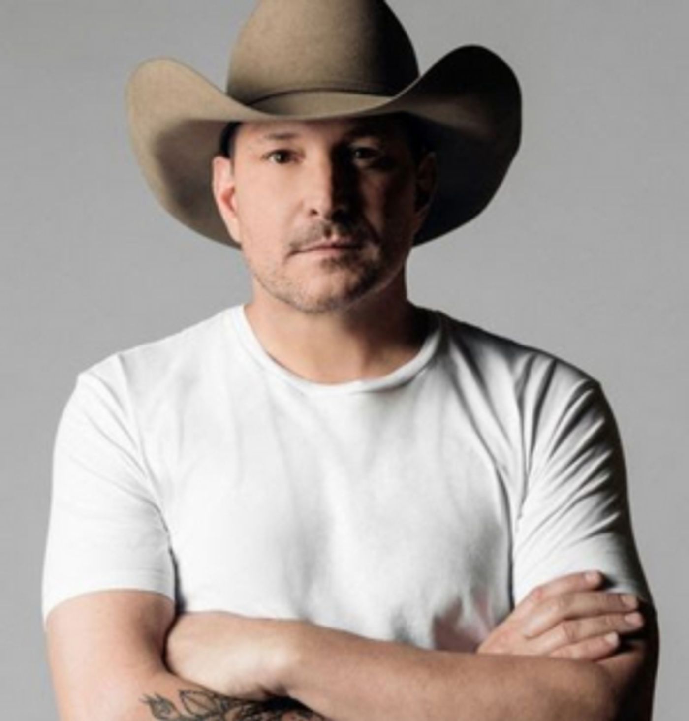 Ty Herndon Releases New Cover Of WALKING IN MEMPHIS Ty Herndon Releases New Cover Of WALKING IN MEMPHIS Image