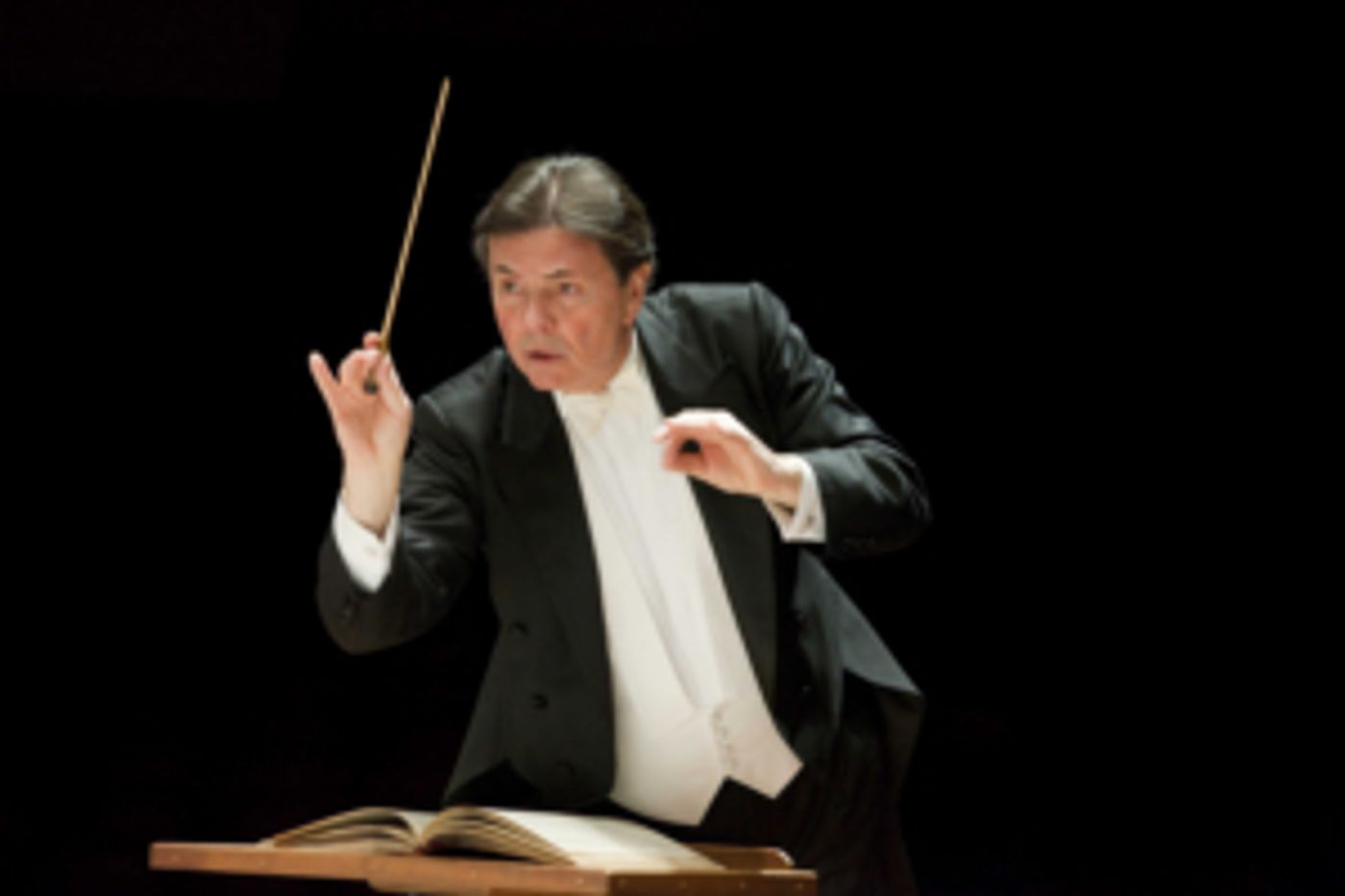 Eastern Music Festival Announces New Contract with Music Director Gerard Schwarz Eastern Music Festival Announces New Contract with Music Director Gerard Schwarz Image